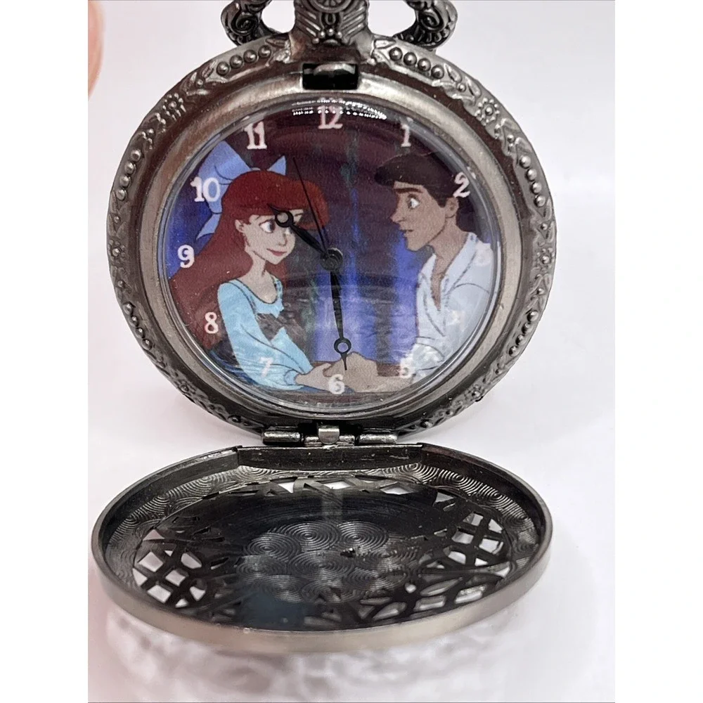 Disney The Little Mermaid Ariel and Eric Pocket Watch Pewter- New Battery - Picture 4 of 5
